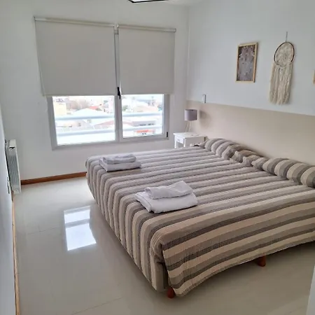 Apartamento Departamento Rocca Puerto Madryn Exterior foto